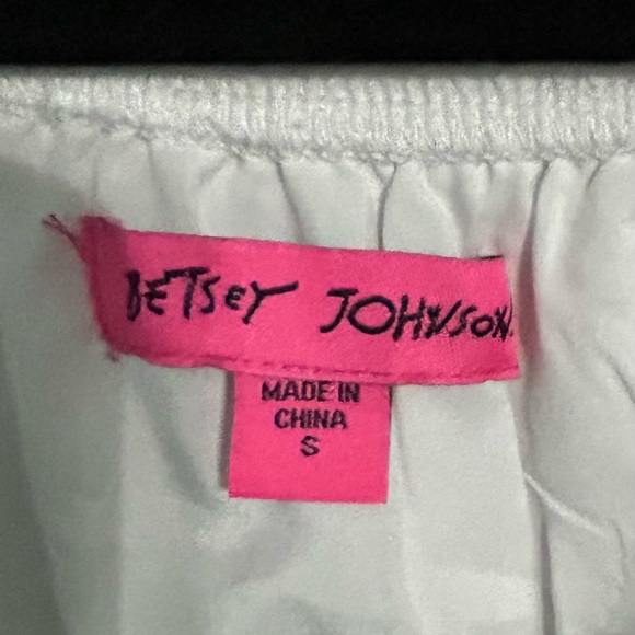 Betsey Johnson White Flutter Sleeve Midi Sundress - Picture 2 of 3